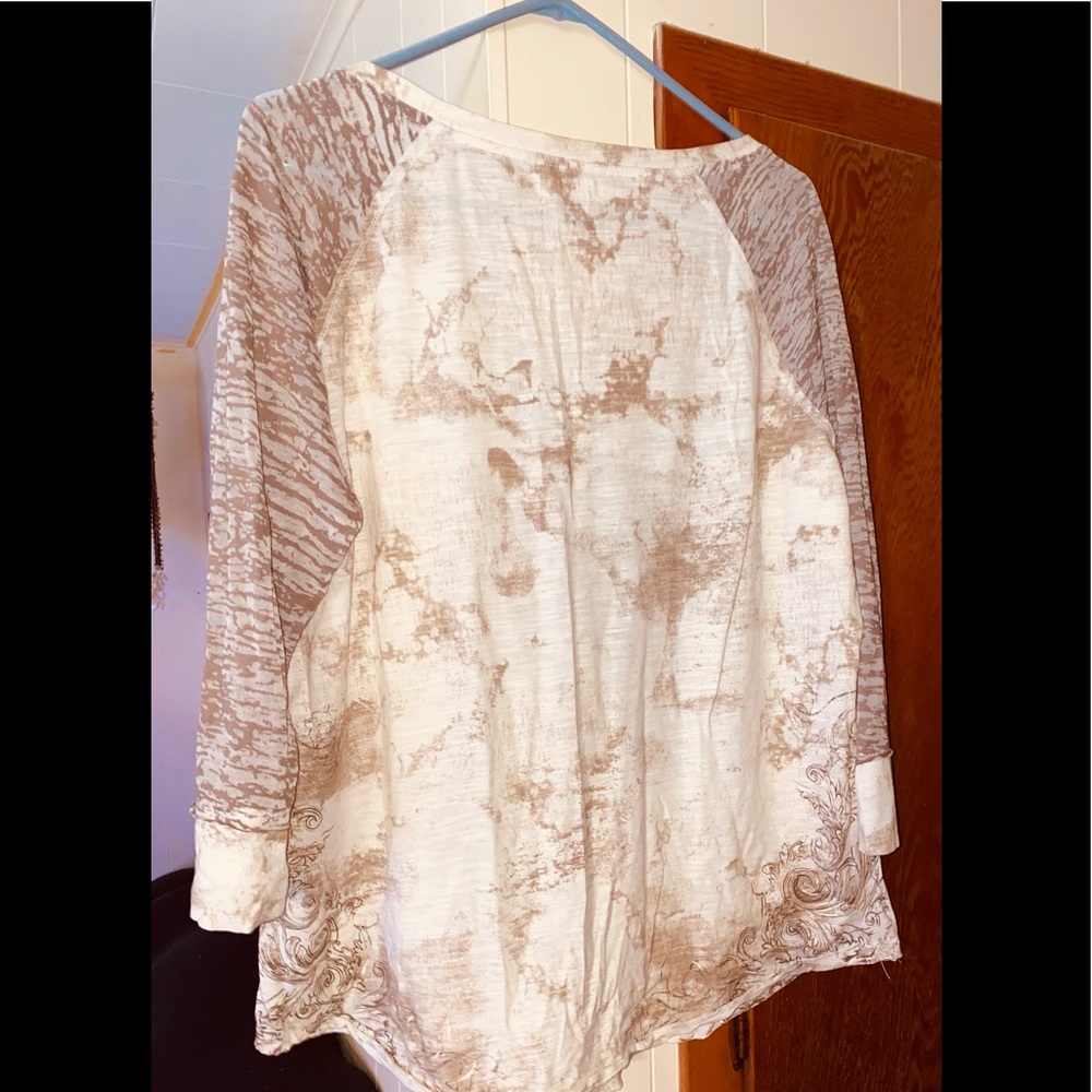 Women’s top - Picture 2 of 2